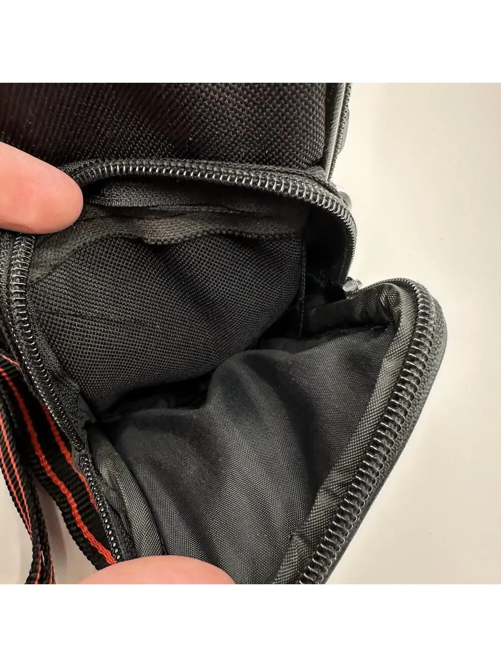 Ambico Camera Bag black Canvas Small Adjustable strap Crossbody Zippered